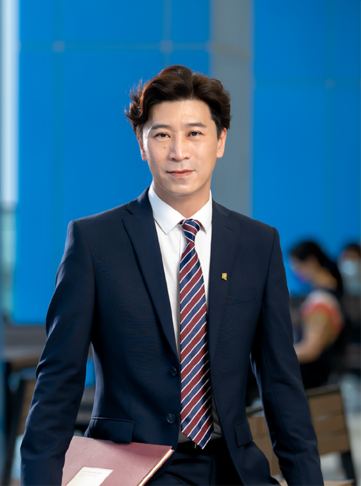 Professor Johnny M POON